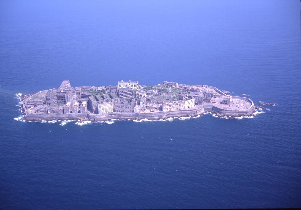 Alega Gunkanjima Nagasaki Bagian luar foto